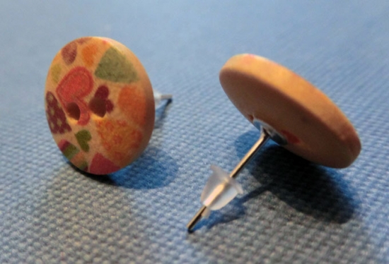 Preview: Ohrstecker Holzknöpfe Herzen Liebe